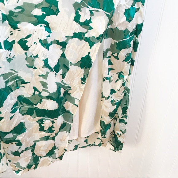 New ASTR Floral Velvet Burnout Midi Dress XS Green Ivory Open Back Thigh Slit - Picture 9 of 13